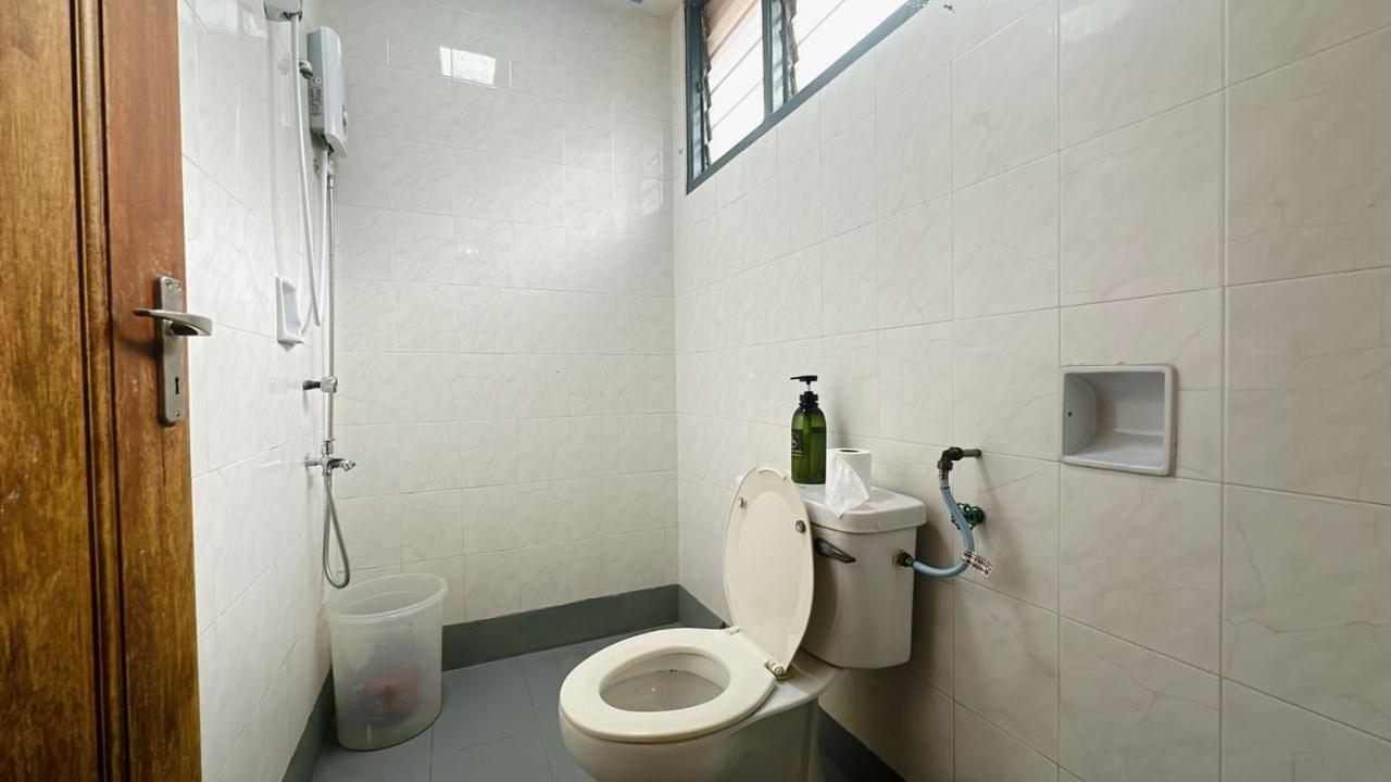 B04 Modern Deluxe Rumah percutian
